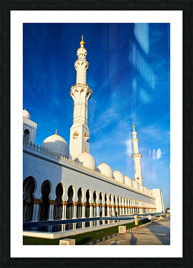 Visit to the iconic Sheikh Zayed Grand Mosque in Abu Dhabi Picture Frame print