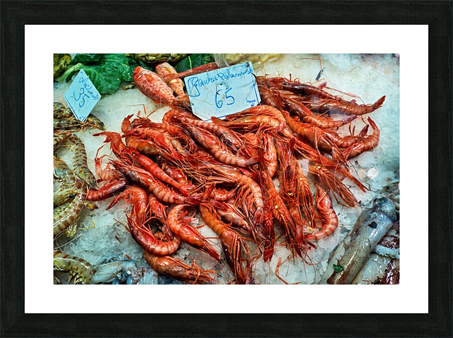 Fresh seafood display at Mercat de Sant Josep in Barcelona Impression et Cadre photo
