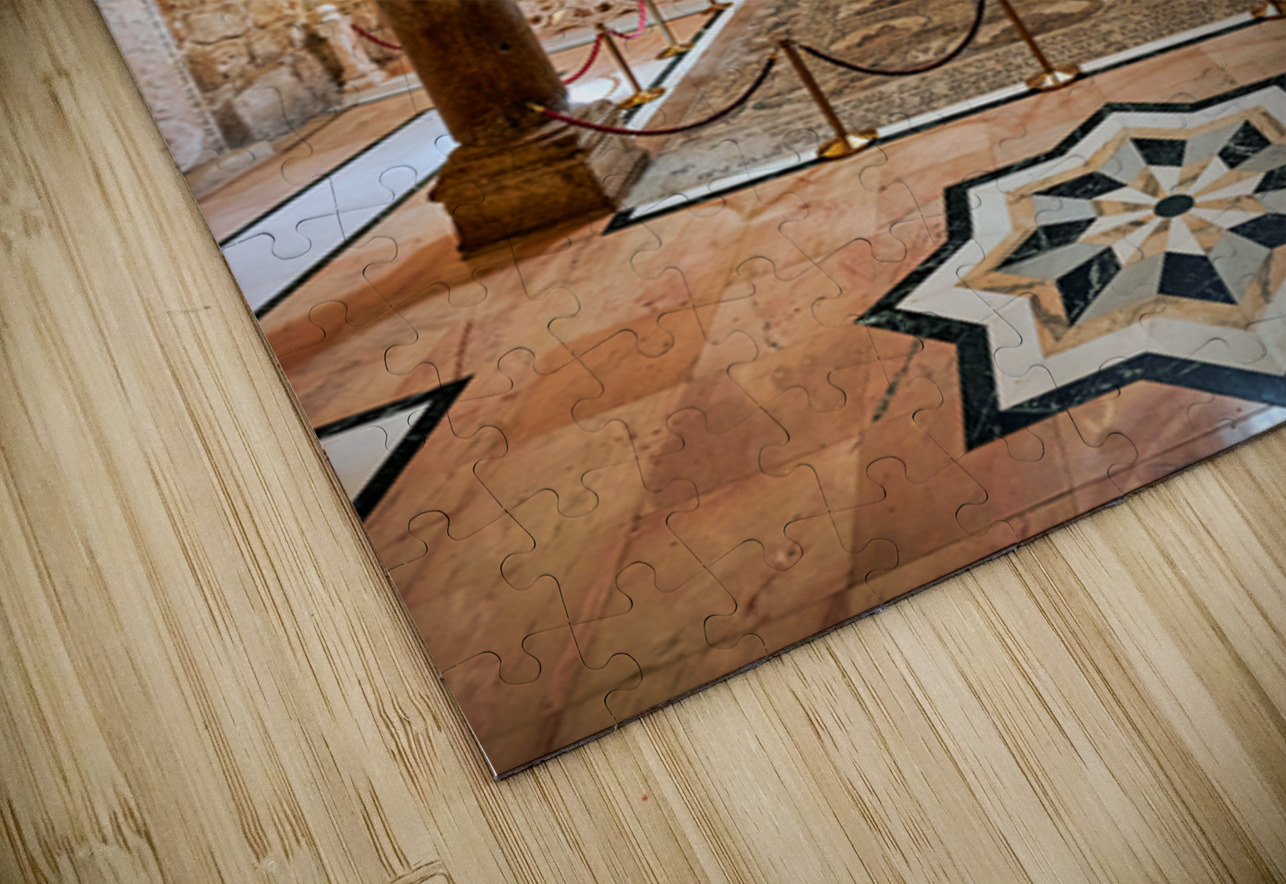 Church of the Holy Sepulchre: a historic design in Jerusalem Puzzle 2