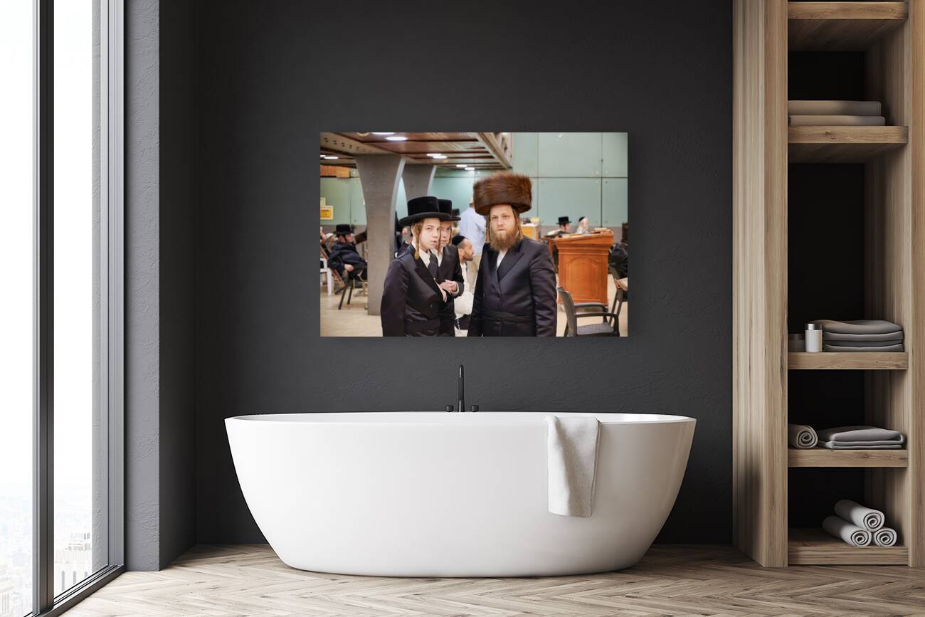 Jerusalem Israel. Orthodox jews praying at the wailing wall Reproduction