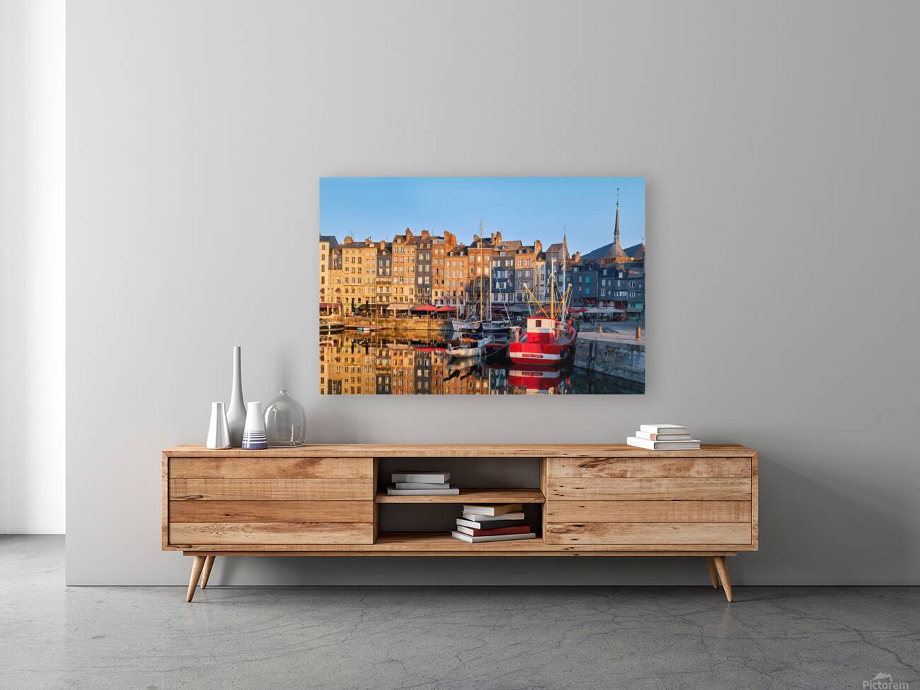 Sunrise at Honfleur harbour in Normandy France with reflections Reproduction