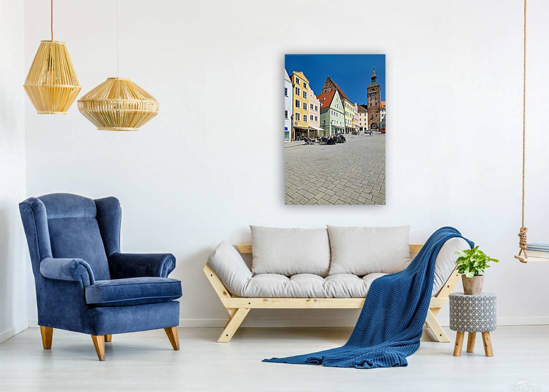 People enjoy meals in Hauptplatz square in Landsberg am Lech Ger Reproduction