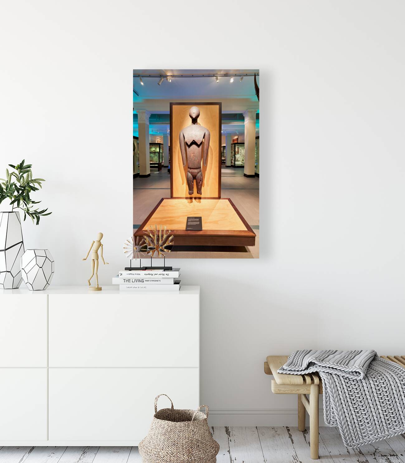 Maori goddess figure Kave on display in Auckland War Memorial Mu Reproduction