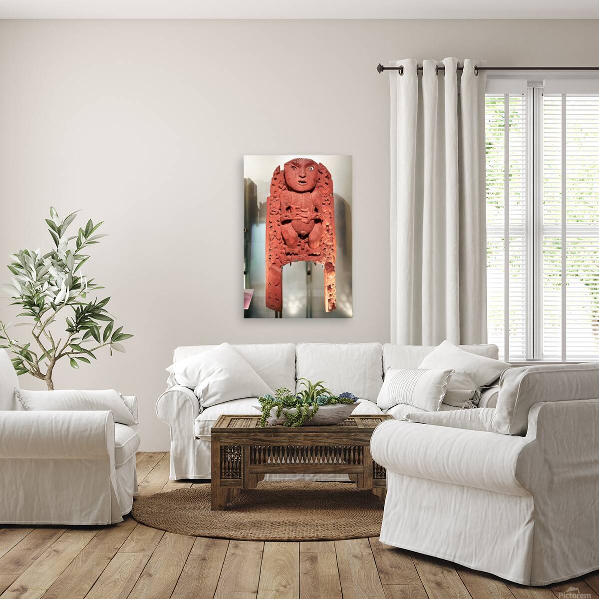 Maori carving in Auckland War Memorial Museum in New Zealand Reproduction