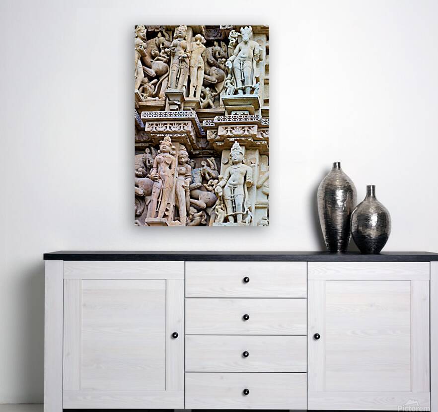 Hindu temples of Khajuraho in Madhya Pradesh show intricate carv Reproduction