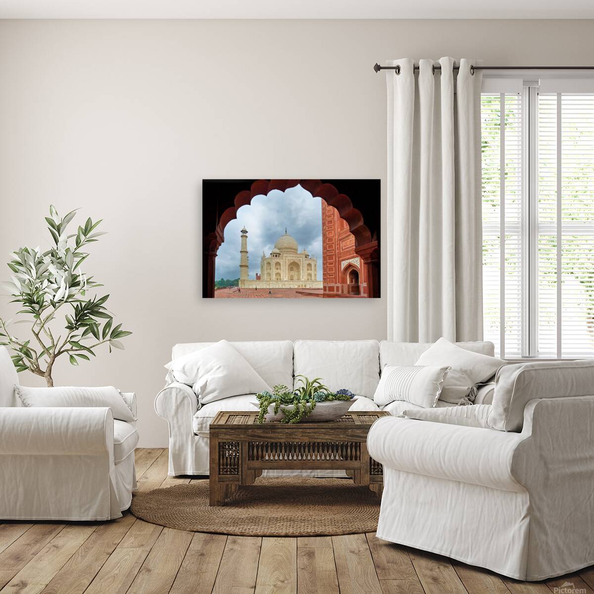 View of the Taj Mahal from an archway in Agra India Reproduction