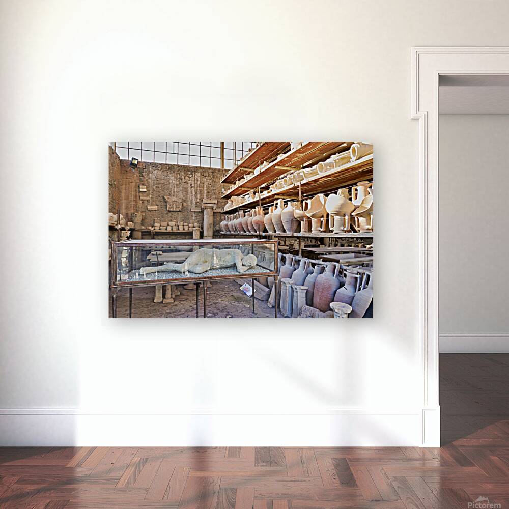 Pompeii site showing artifacts and a plaster cast of a victim Reproduction