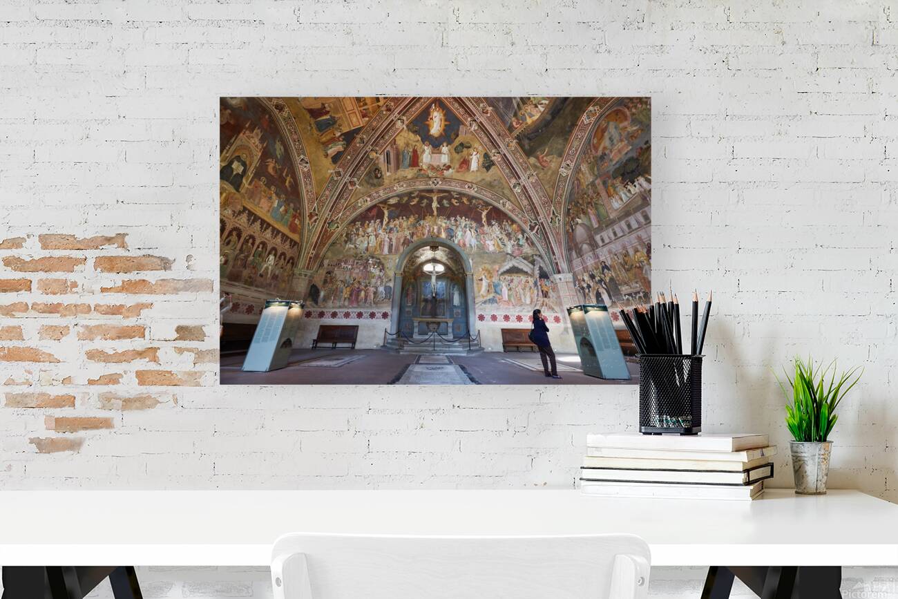 Santa Maria Novella Church in Florence reveals detailed frescoes Reproduction