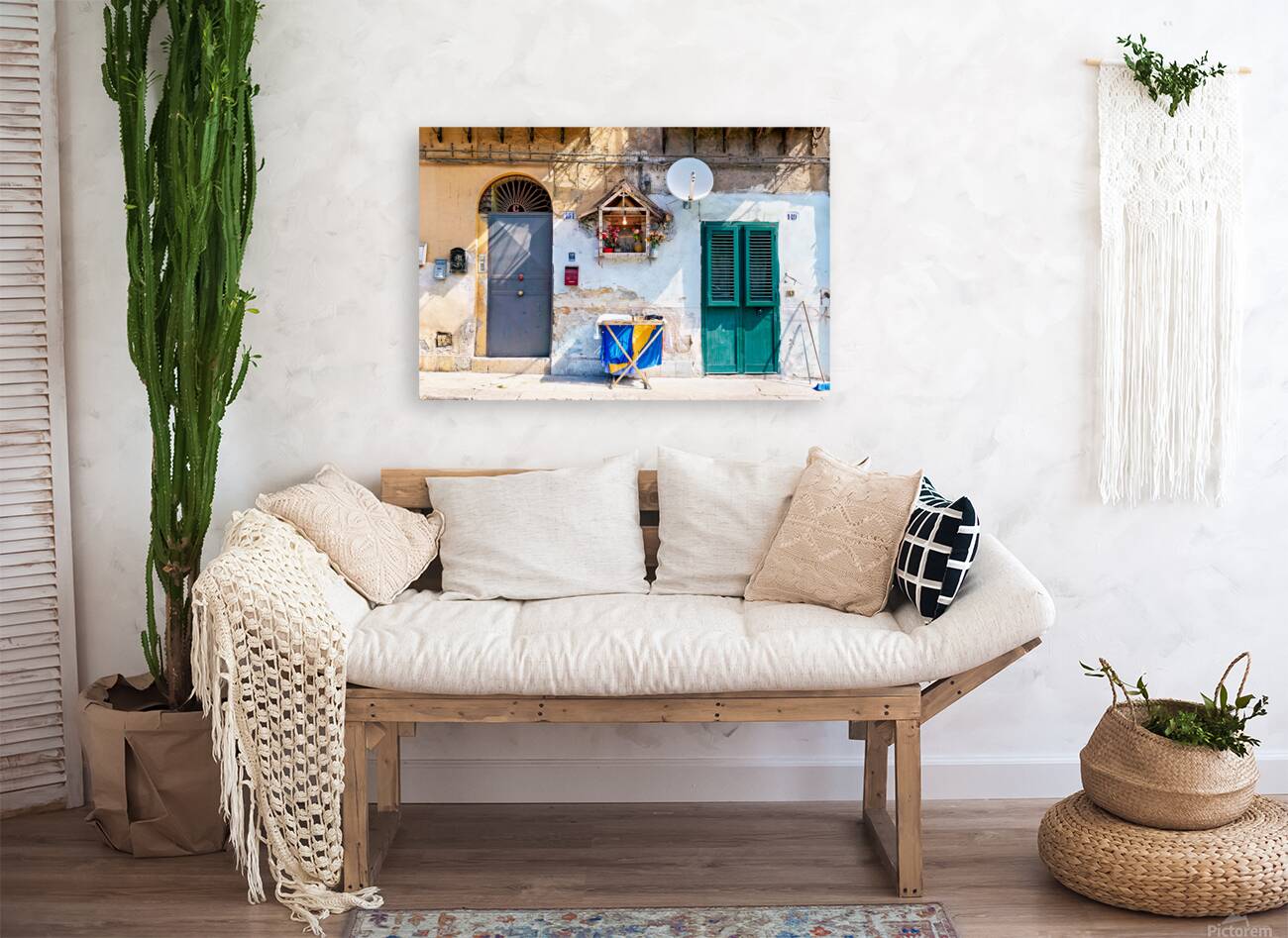 Exploring streets of Palermo Sicily in a sunny day Reproduction