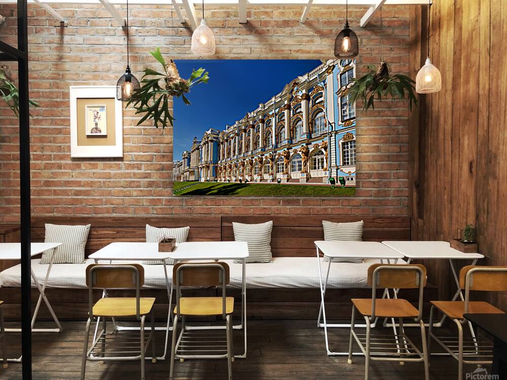 St. Petersburg shows Catherine Palace in clear sunlight Reproduction