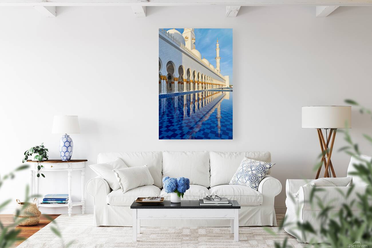 Visit to Sheikh Zayed Grand Mosque in Abu Dhabi at dawn Reproduction