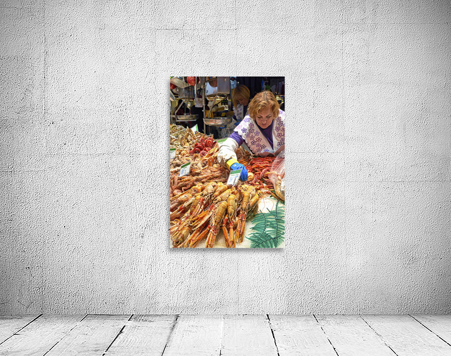 Barcelona. Catalonia. Spain. The Mercat de Sant Josep de la Boqueria. Tiger Prawns at fishmonger stall Wall Preview