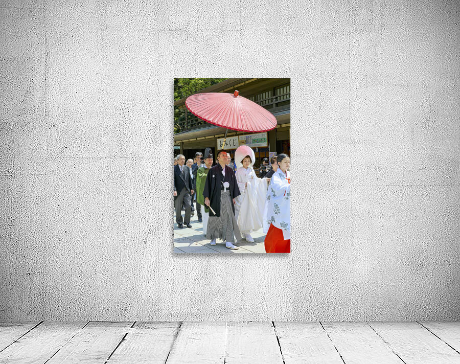 Japan. Tokyo. Traditional wedding ceremony at Meiji Jingu Shinto shrine Wall Preview