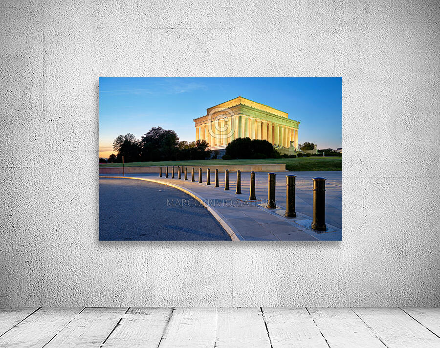 The Lincoln Memorial at sunset. Washington D.C. Wall Preview