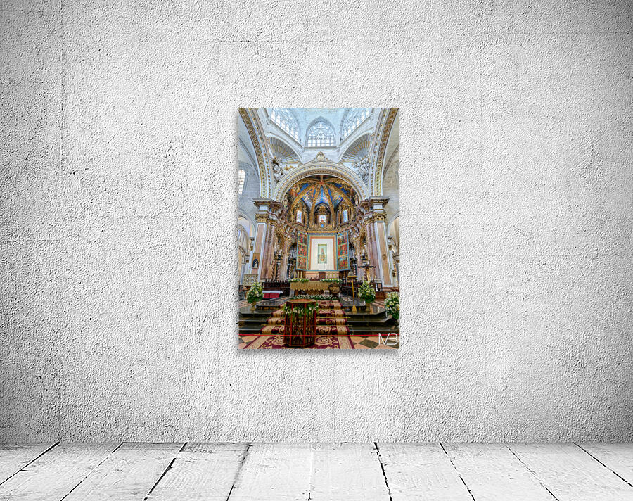 Valencia Cathedral features stunning architecture and altar deta Wall Preview