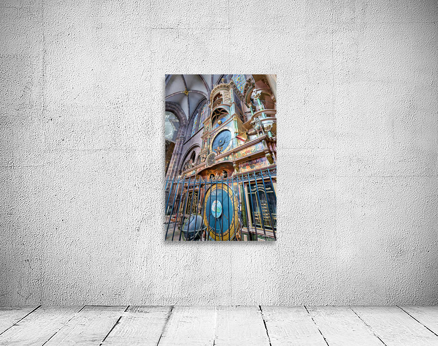 Discovering the astronomical clock in strasbourg cathedral Wall Preview
