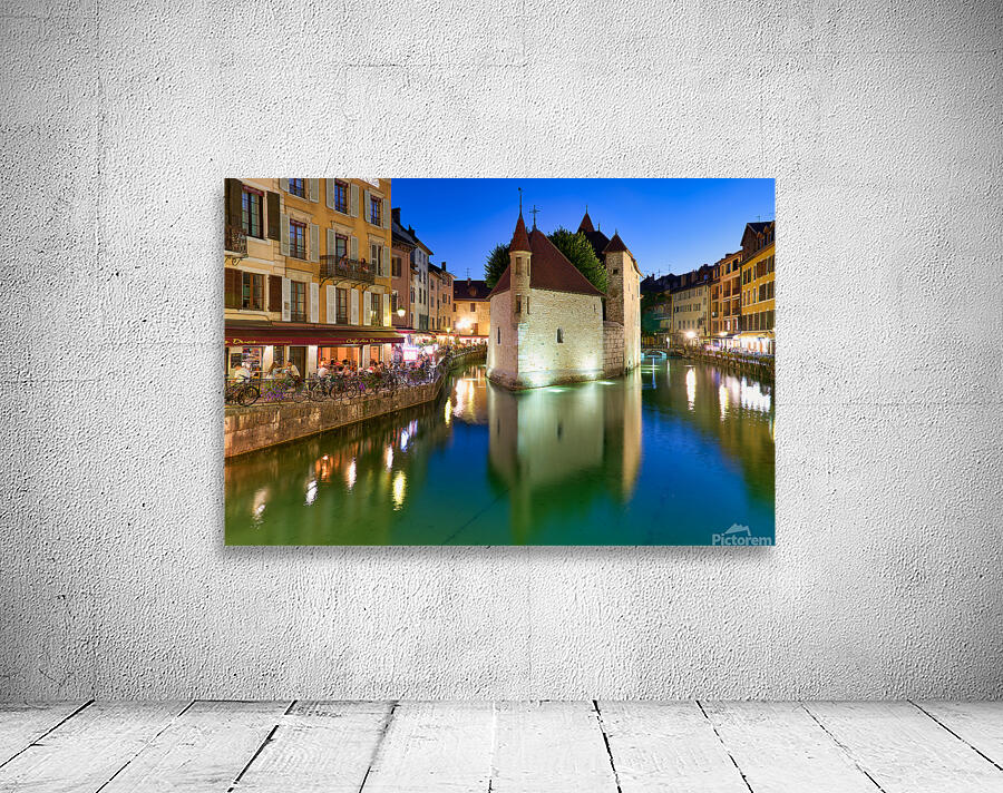 Palais de lIsle and Thiou river during sunset in Annecy Wall Preview