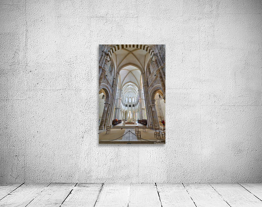 Vezelay Abbey in Bourgogne France shows its interior architectur Wall Preview