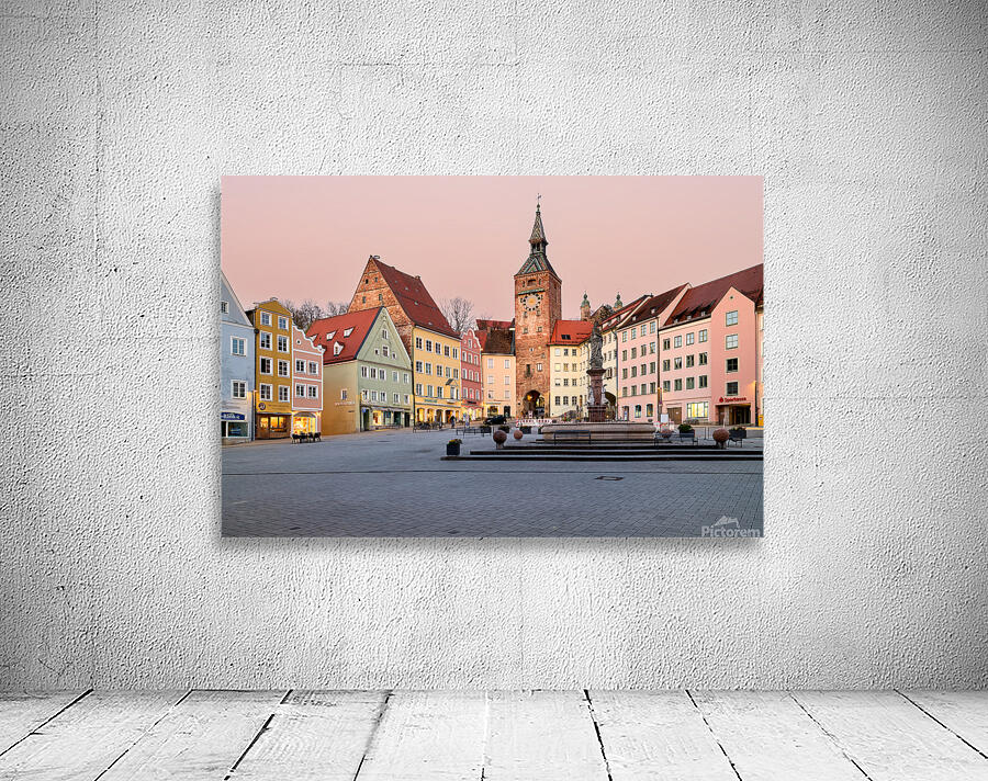 Exploring Hauptplatz square in Landsberg am Lech on the Romantic Wall Preview