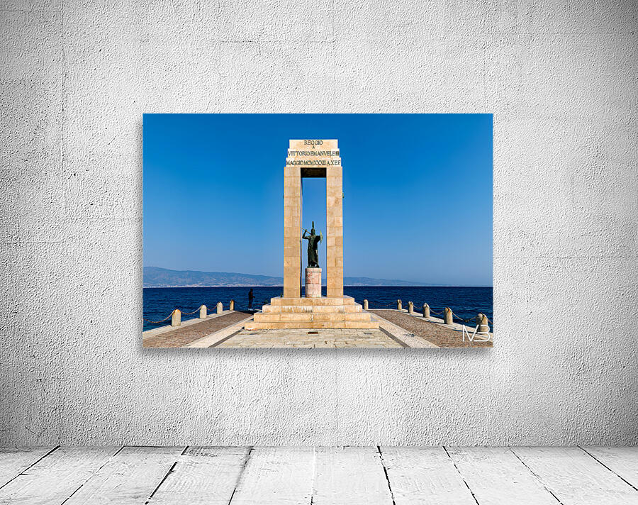 Monument to Vittorio Emanuele on the seafront in Reggio Calabria Wall Preview