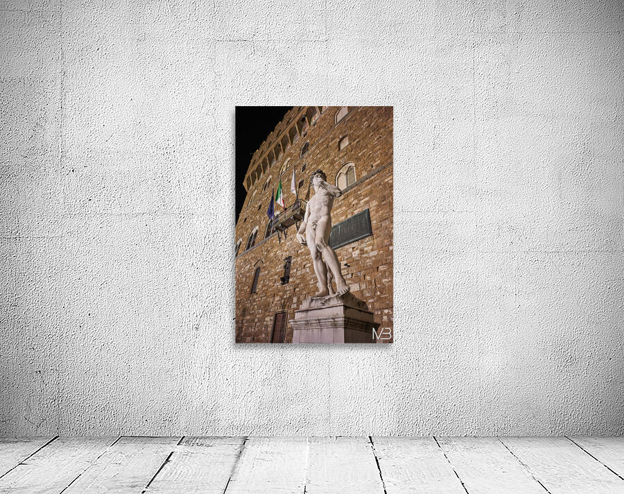 David statue by Michelangelo in Florence Tuscany at night Wall Preview