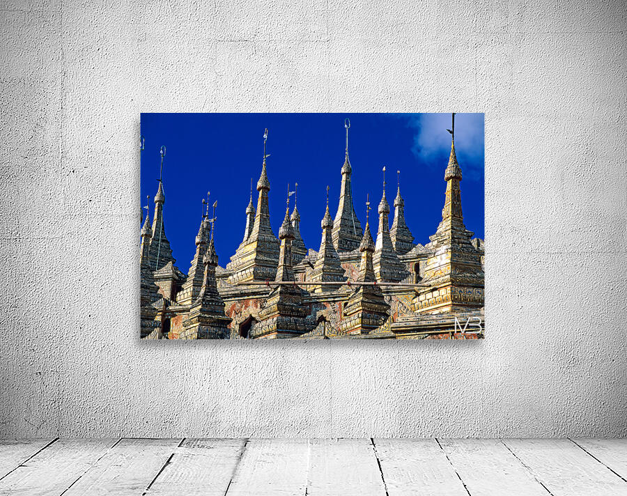 Mohnyin Thambuddhei Paya in Monywa shows many stupa structures Wall Preview