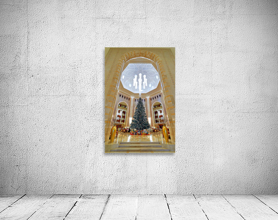 Luxury hotel features Christmas tree in Muscat Oman Wall Preview