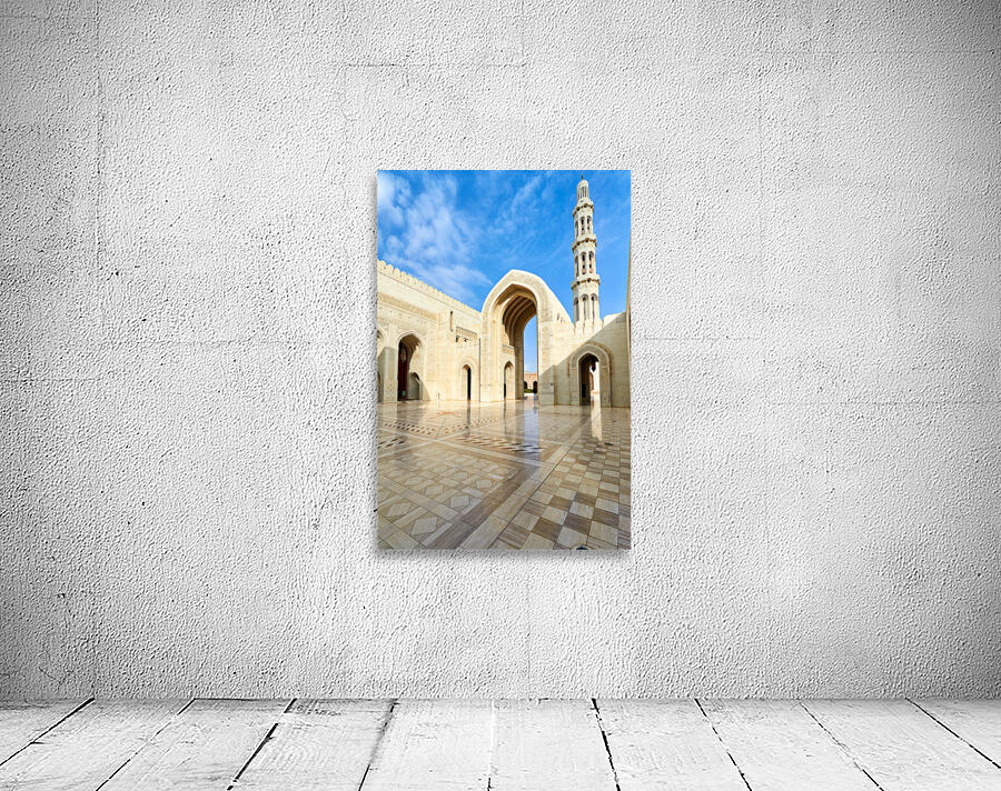 Visit to sultan qaboos grand mosque in muscat oman Wall Preview