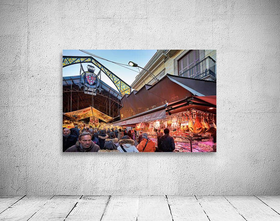Crowds gather at Barcelonas La Boqueria market Wall Preview