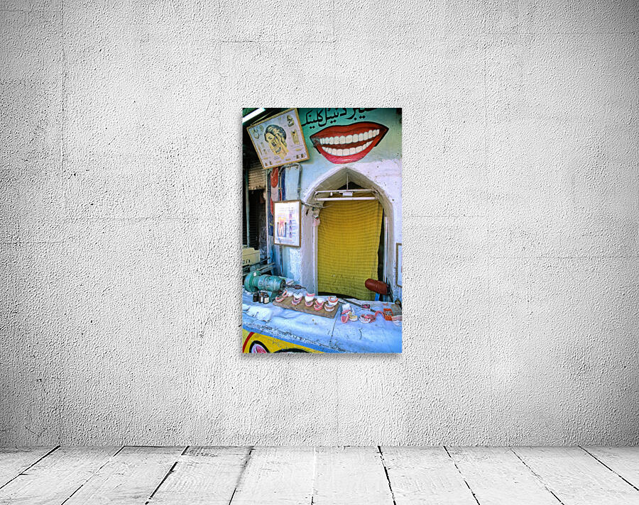 Street dentist providing services in Peshawar Wall Preview