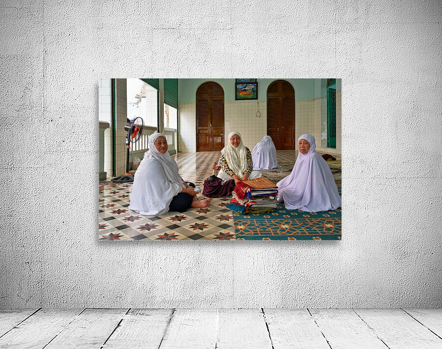 Women in traditional dress in Ho Chi Minh City Vietnam Wall Preview