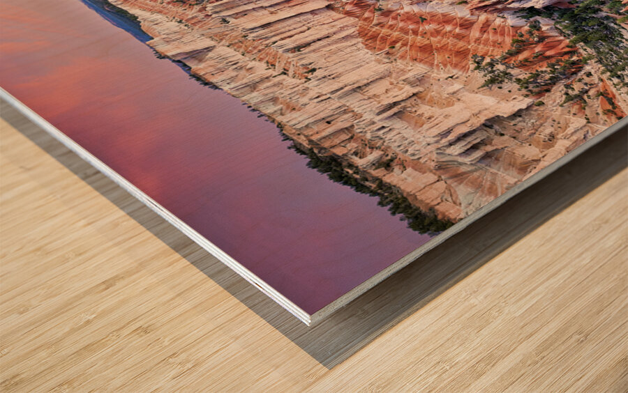 Sunrise at Bryce Point lookout in the Bryce Canyon National Park. Utah USA Wood print
