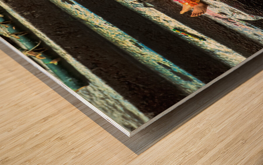 Nepal. Kathmandu. Cremation in Pashupatinath Wood print