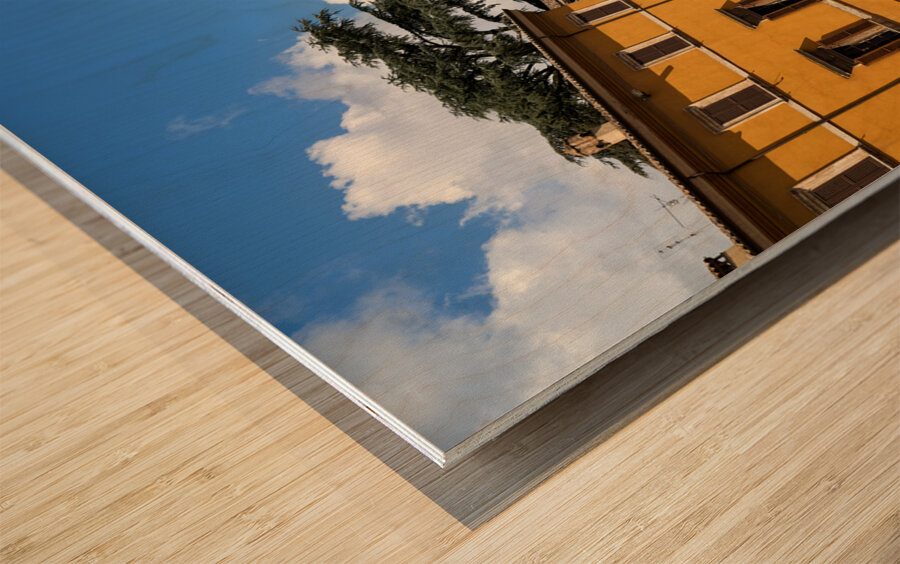 Todi Umbria Italy. Concattedrale della Santissima Annunziata. Cathedral. Piazza del Popolo. The statue Quattro Stele by Arnaldo Pomodoro Wood print