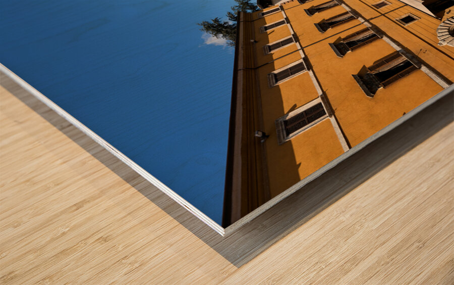 Todi Umbria Italy. Concattedrale della Santissima Annunziata. Cathedral. Piazza del Popolo. The statue Quattro Stele by Arnaldo Pomodoro Wood print