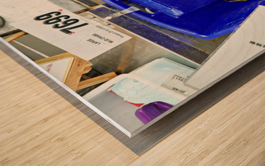 Large Mud Crabs for sale at $76.99 per kg. Wood print