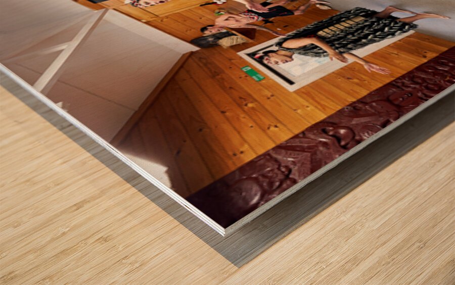 Haka performance at Whakarewarewa Maori Village in Rotorua Wood print