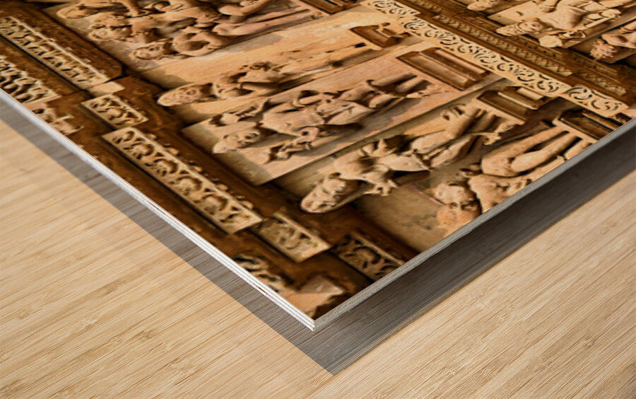 Hindu temples in Khajuraho with erotic carvings and sculptures Wood print