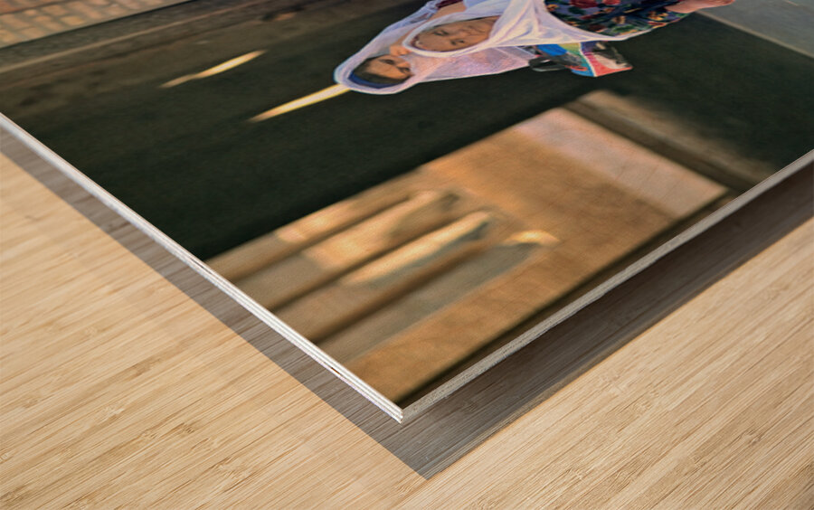 Women stroll through Khivas streets with tradition Wood print