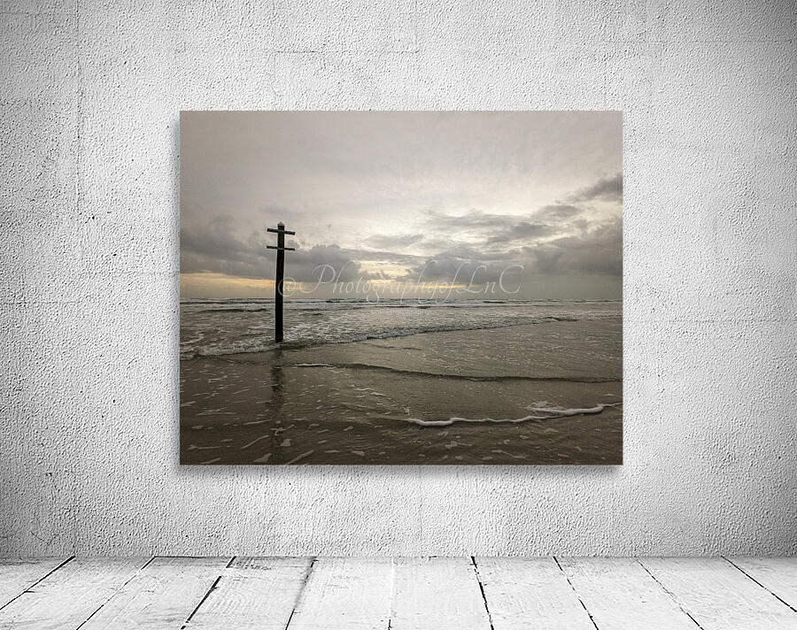 Ocean Pole Wall Preview