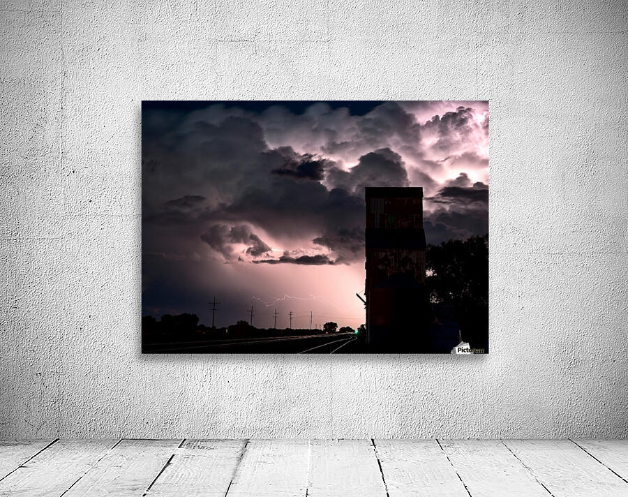 Storm  and Lightning Saskatchewan Wall Preview