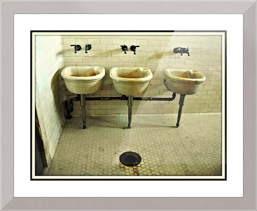 2517 Picture Frame print