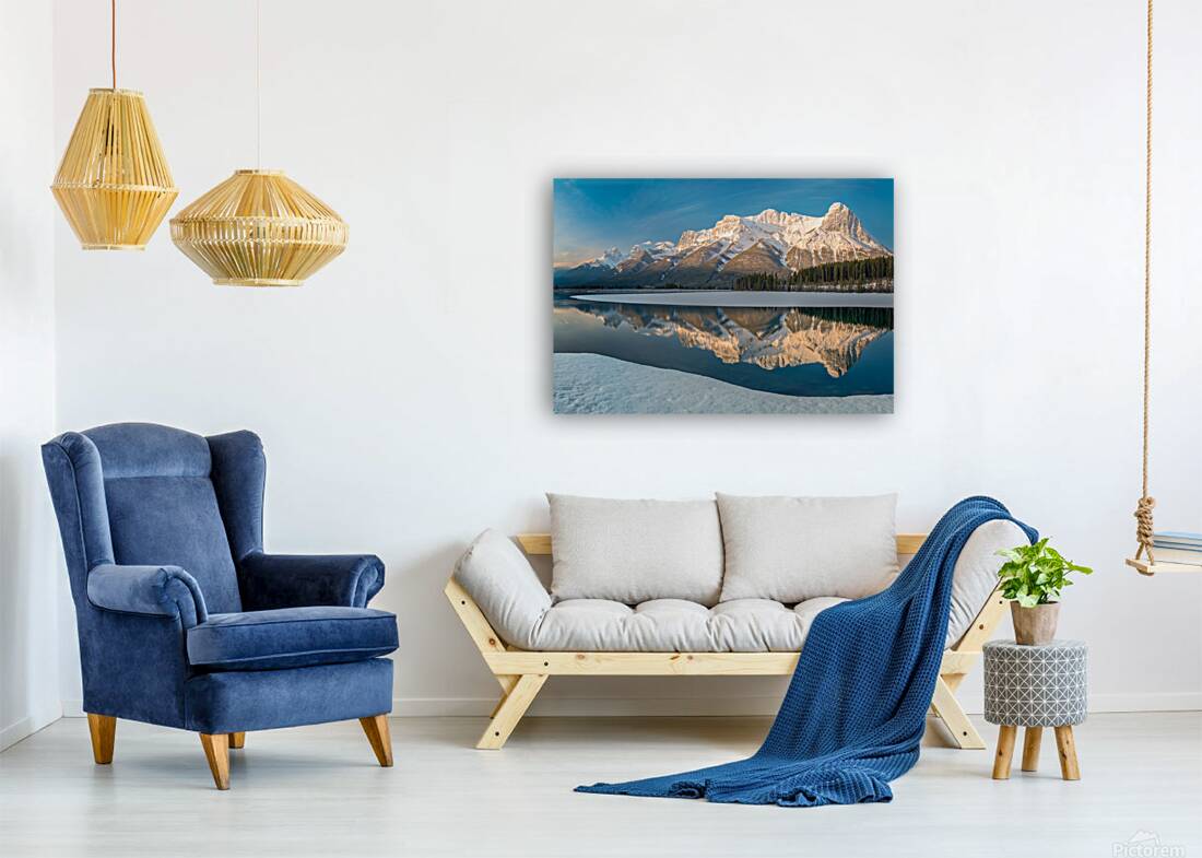 Mountain Reflection Reproduction