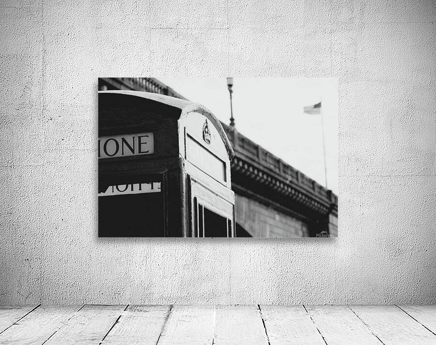 London Bridge Wall Preview