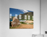 Winter waves crash on the shore at Kulailai beach on Oahu Impression acrylique