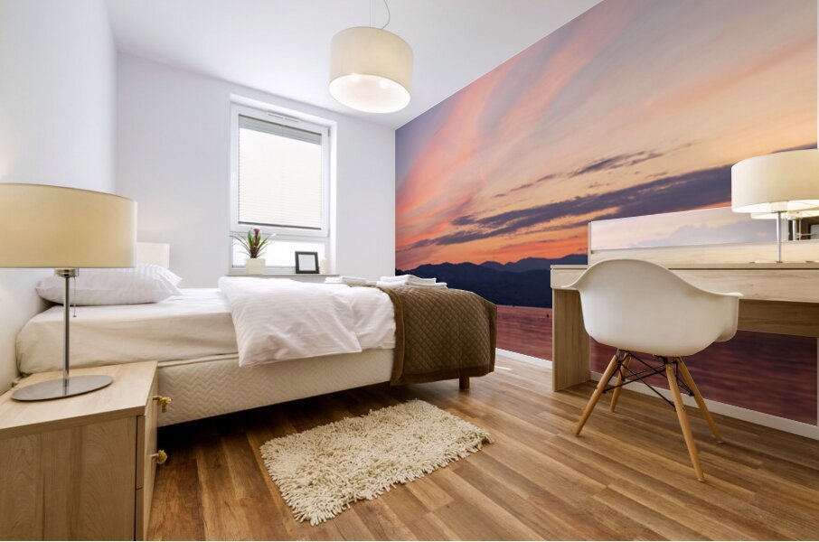 Sunset over Lake Chelan with dramatic sky reflected in long dura Impression murale