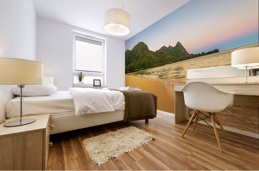 Early morning sunrise over Tunnels Beach on Kauai in Hawaii Impression murale