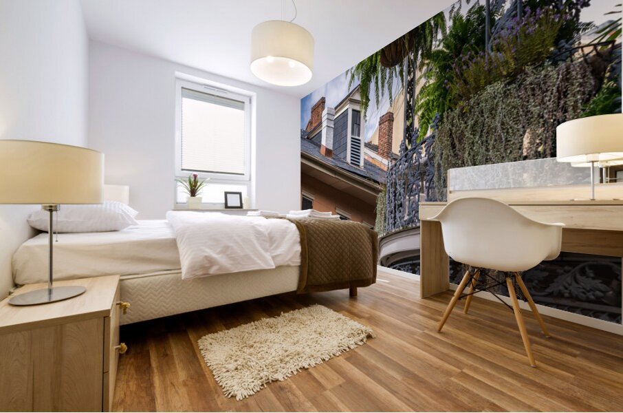 Traditional wrought iron balcony on brick New Orleans house Impression murale