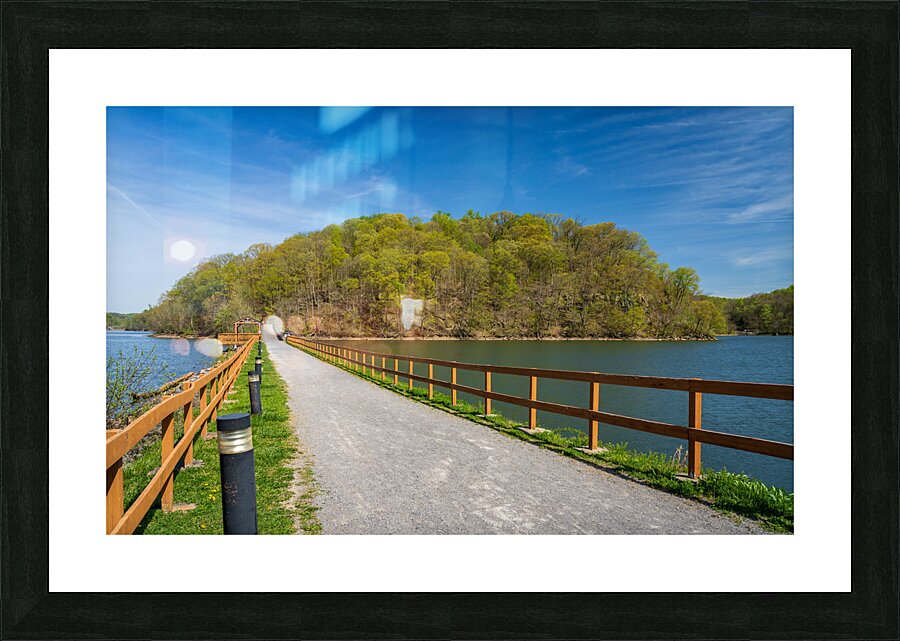 Pathway to spring leaves in Cheat Lake Morgantown WV Impression et Cadre photo