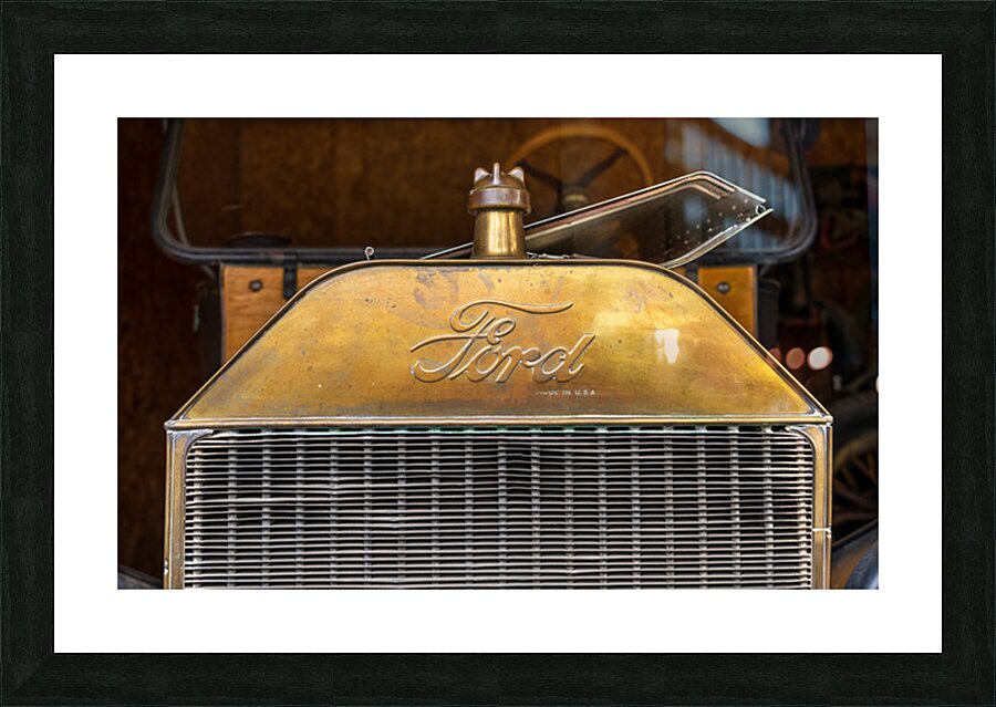 Radiator and front of historic Ford Model T car or truck Impression et Cadre photo
